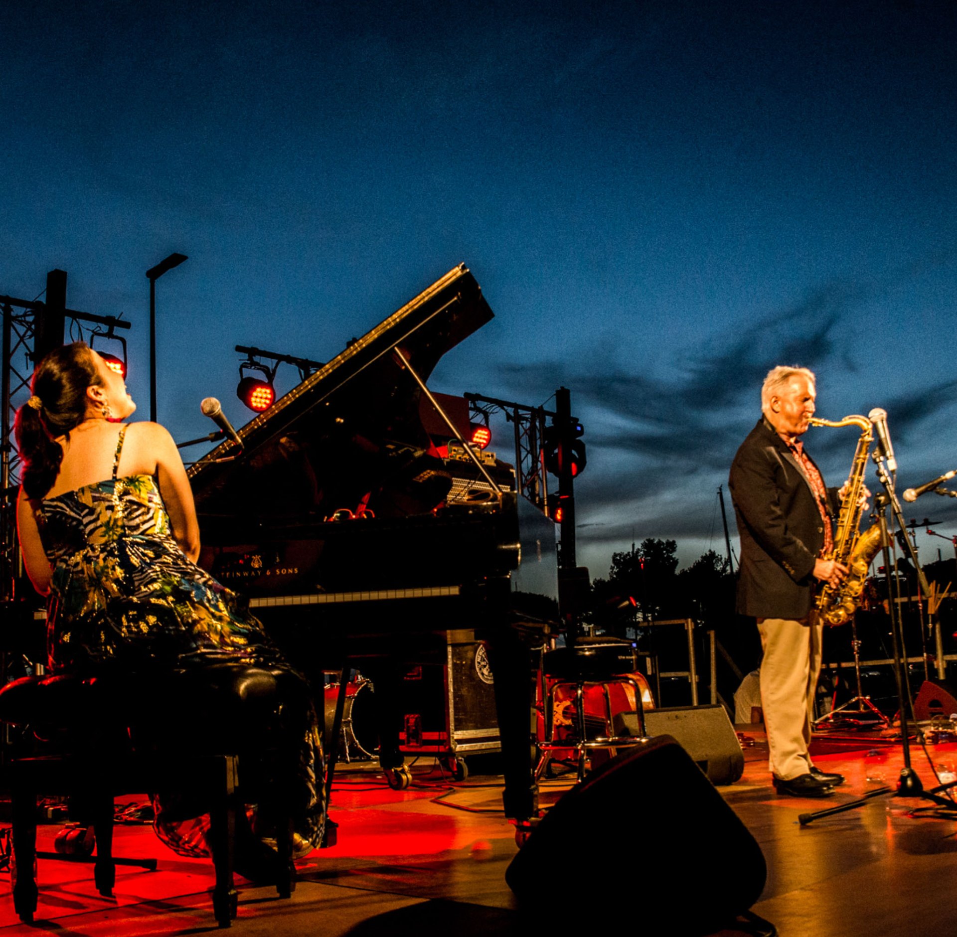 Duo SCOTT HAMILTON et CHAMPIAN FULTON sur la plage du Betry : concert sur l'espace public - réalisé par Agence Kulte